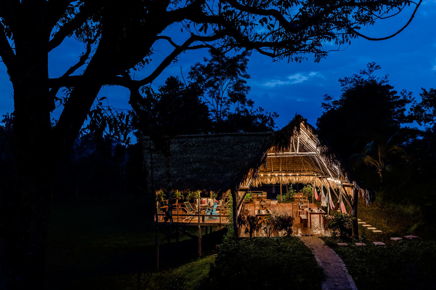 view of Guacimo Lodge restaurant night